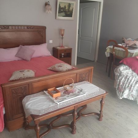 Chambre D Hotes Saint-Laurent-de-la-Barriere Exterior foto